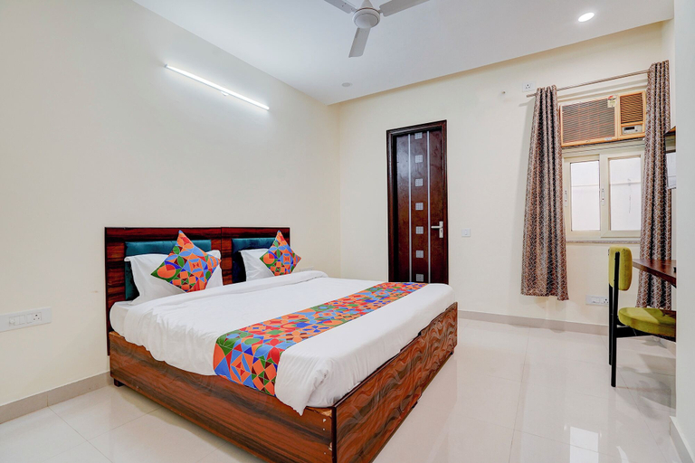 Room 3, Fabhotel Cozy Stay, Gautam Buddha Nagar