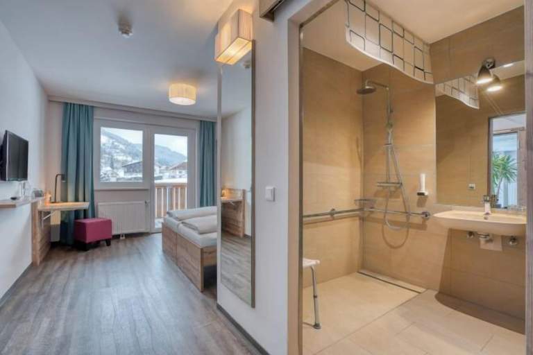 Bathroom 4, COOEE alpin Hotel Bad Kleinkirchheim, Spittal an der Drau