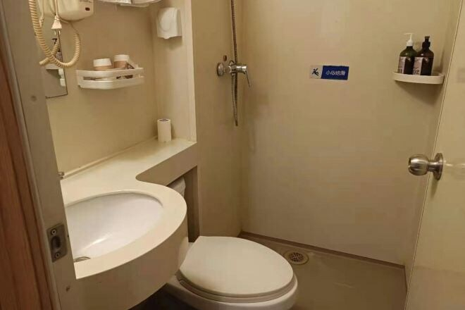 Bathroom 3, Meet Maple Hotel, Shijiazhuang