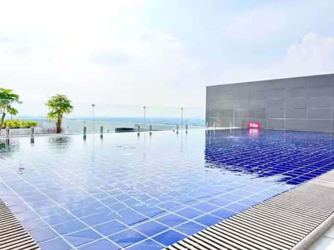 Swimming Pool 4, Jeff & Ricky Homestay @ The Podium, Kuching