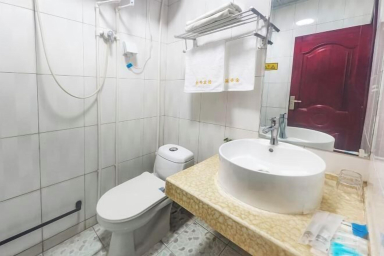 Bathroom 2, Xiwuqi Jindi Hotel, Xilin Gol