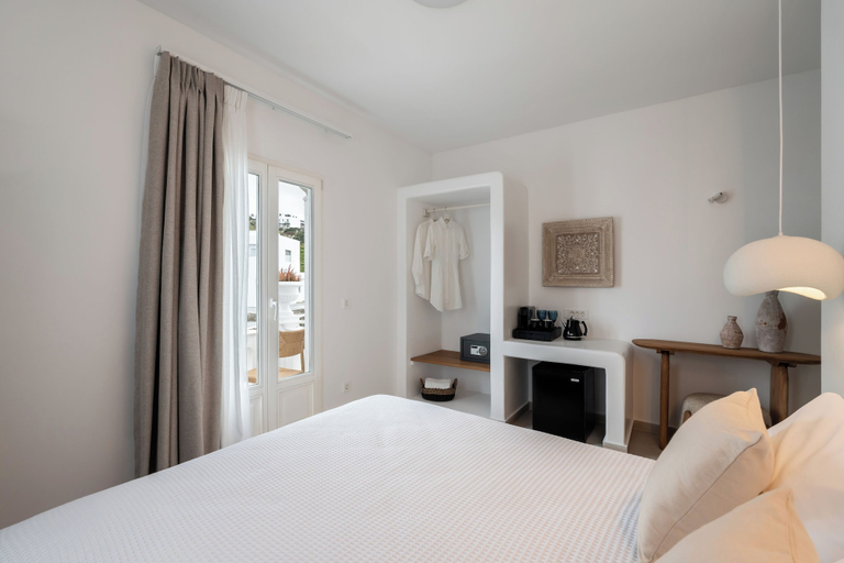 Bedroom 3, Galation, South Aegean