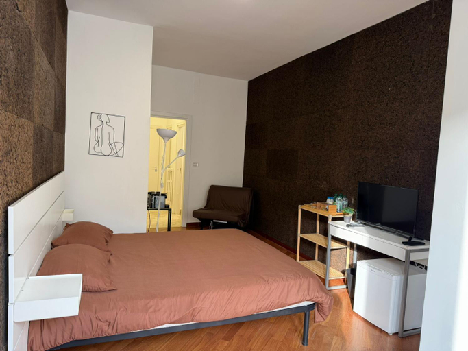 Bedroom 2, 1402 Rooms, Matera