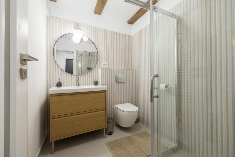 Bathroom 3, 3 min to everything-Stylish-Modern-Old Fortress, Brasov