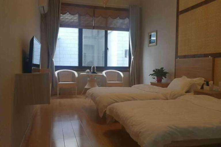 Bedroom 3, Qiqi Inn, Xinyang