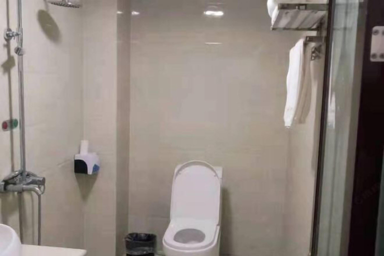 Bathroom 4, Yunshang Holiday Manor, Qujing