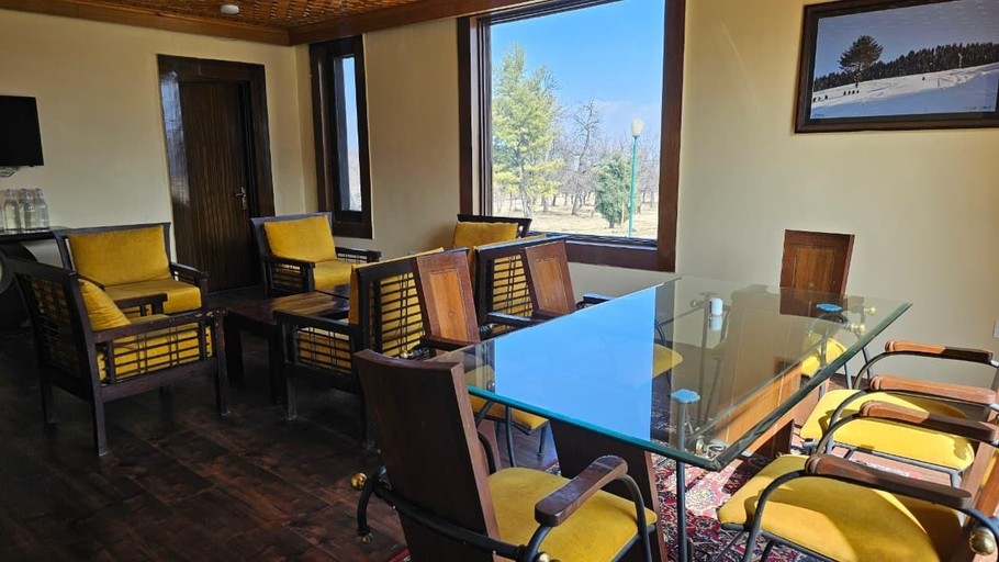 Others 5, Grand Mumtaz Tangmarg, Baramulla