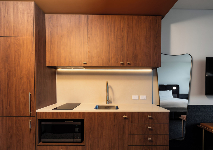 Private kitchenette 3, Hotel Panorama, Adelaide
