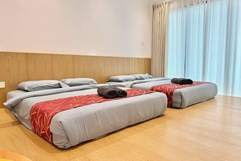 Room 4, Luxury 5BR Home w/ Private Pool, 18Pax, Netflix, Langkawi