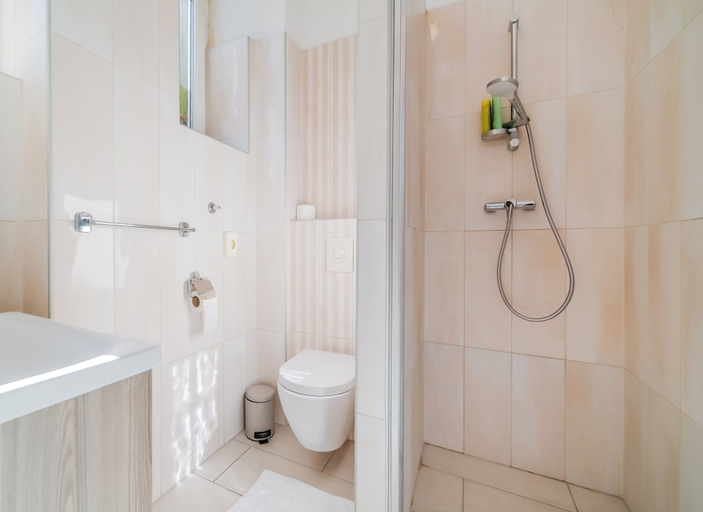 Bathroom 2, Flowers Premium Apartments & Rooms, Zagreb