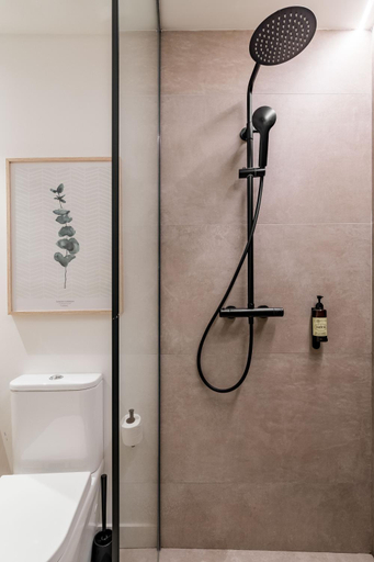 Bathroom 2, Charming Almudena, Madrid