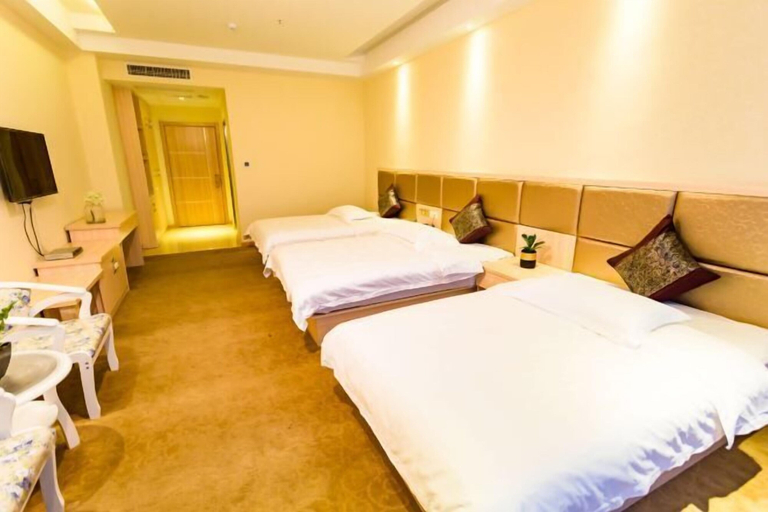 Bedroom 3, Anmen Lijiang Inn, Huangshan