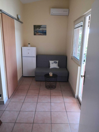 Others 5, Apartments Andro, Rogoznica