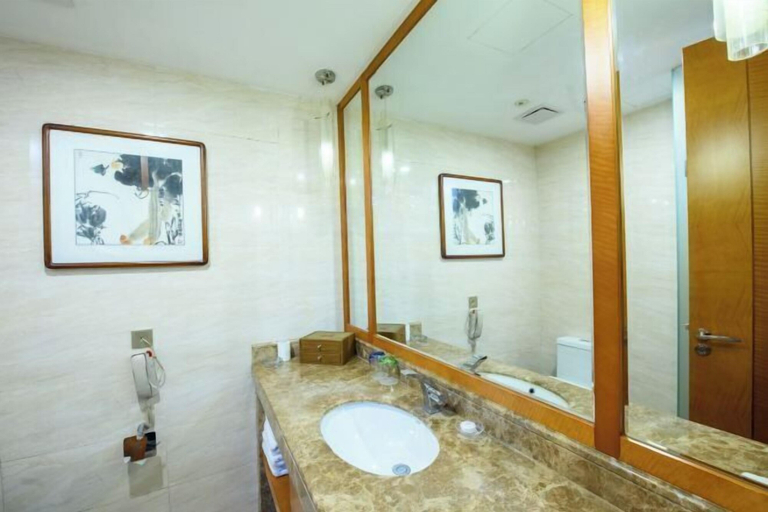 Bathroom 3, Junan Gloria Plaza Hotel, Chengde