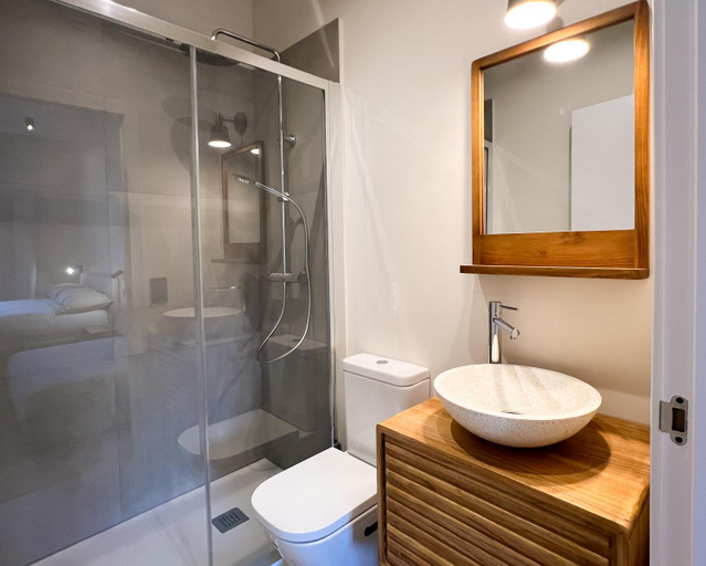 4, Salon Suites, Lleida
