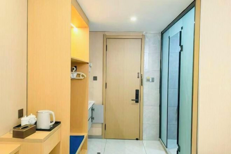 Bathroom 5, Korla Shuxuan Express Hotel, Bayin'gholin Mongol