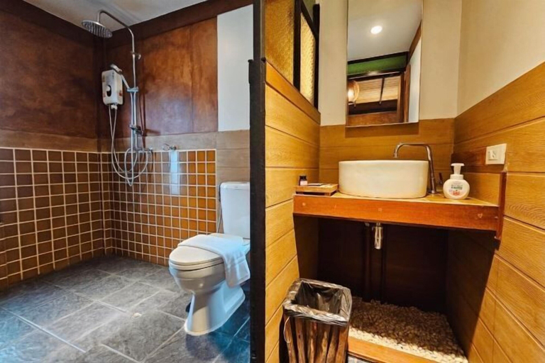 Bathroom 5, R1 Resort Rajapruek Chiangmai, Hang Dong