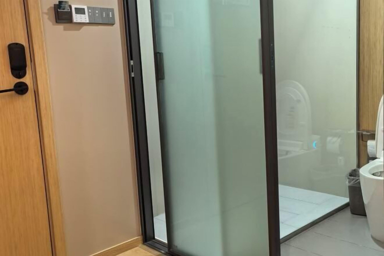 Bathroom 4, Lingxiu Siji Hotel, Yancheng