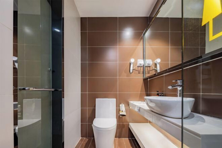 Bathroom 3, IU Hotels, Jingmen