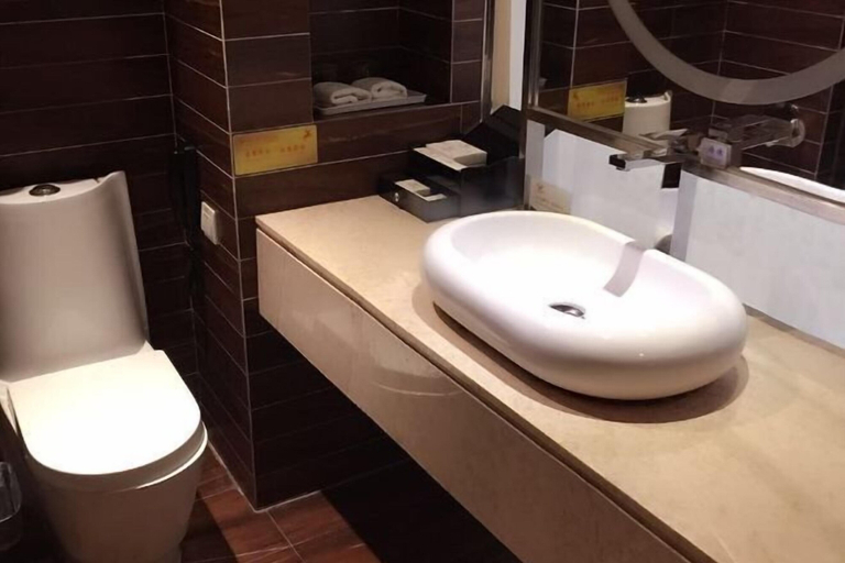 Bathroom, Zhengyuan Mingyin International Hotel, Tai'an