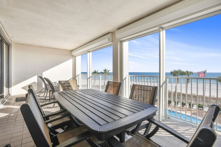 Room 2, Windward Pointe 305 3rd Floor Beachfront Pool, Baldwin