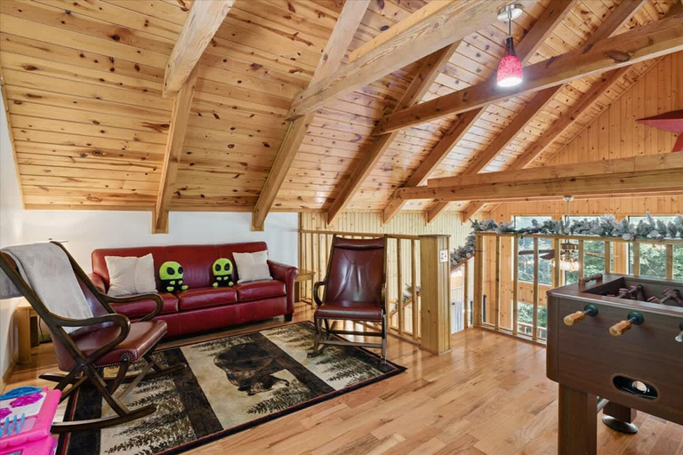 Room 4, Hideaway at the River by Beyond Expectations, Sevier