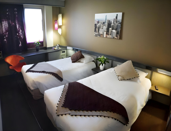 Bedroom 3, Hotel Ariana, Rhône