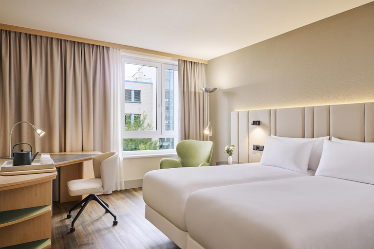 Bedroom 2, NH Leipzig Messe, Leipzig