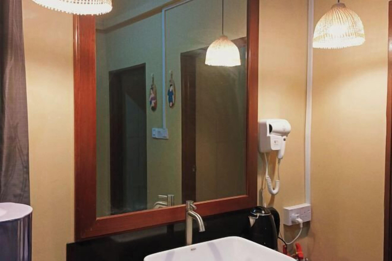 Bathroom 3, Anggun Lodge, Semporna