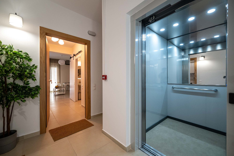 Room 2, Home Easy Kalamata - Central Stylish Maisonette, Peloponnese