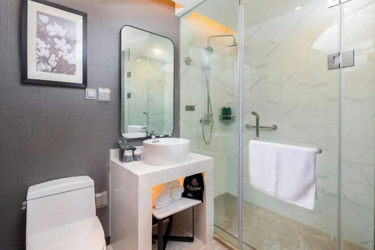 Bathroom, Magnotel (Nanjing Xinjiekou), Nanjing