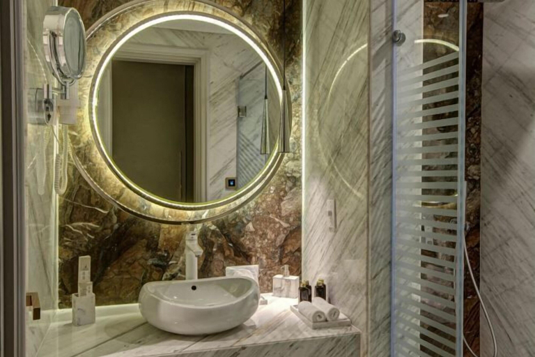Bathroom 5, Triumph Luxury Hotel, New Cairo City