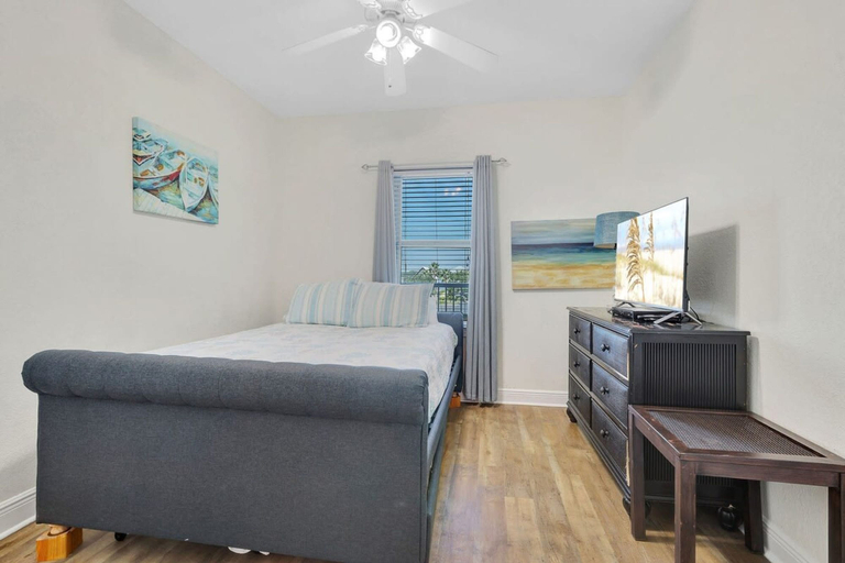 Room 5, Crystal Tower 206- Amenities Galore Lazy River, Baldwin