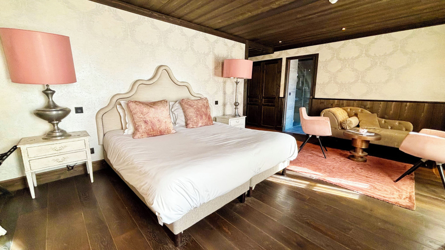 Bedroom 4, Chalet Hotel le Castel, Haute-Savoie