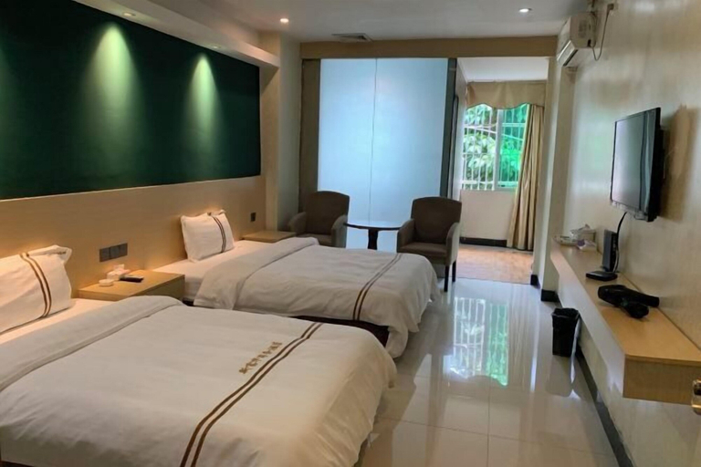 Bedroom 2, Xinfuhua Business Hotel, Jiangmen
