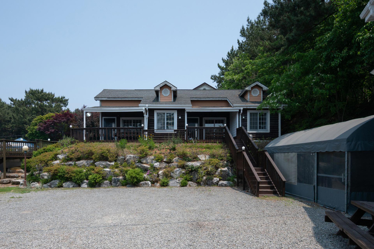 Exterior & Views 1, Taean Insta Pension, Taean