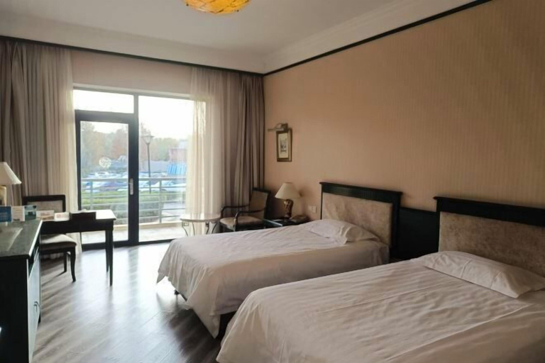 Bedroom 3, Beijing Sky-Line Resort, Beijing