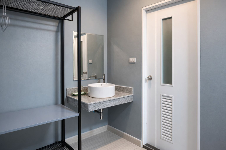 Bathroom 5, Myfriend Hotel Trang, Muang Trang