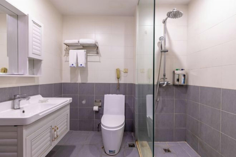 Bathroom 3, MIduo Hotel (Daxin Lighting Wholesale Center), Zhongshan