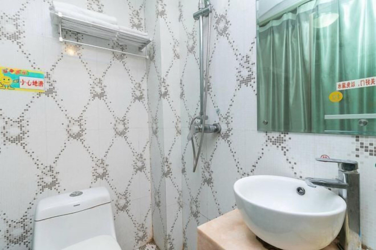 Bathroom 3, Golden Phoenix Business Hotel (Linhai Branch), Taizhou