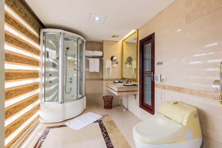 Bathroom 4, Hongdu Hotel, Meizhou