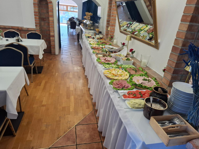 Food & Drinks 3, Willa Stach, Słupsk