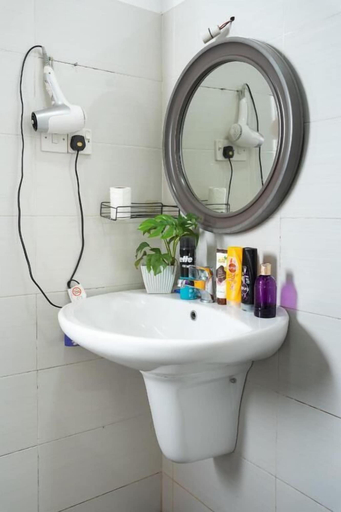 Bathroom 3, House of Sincerity, Maharagama