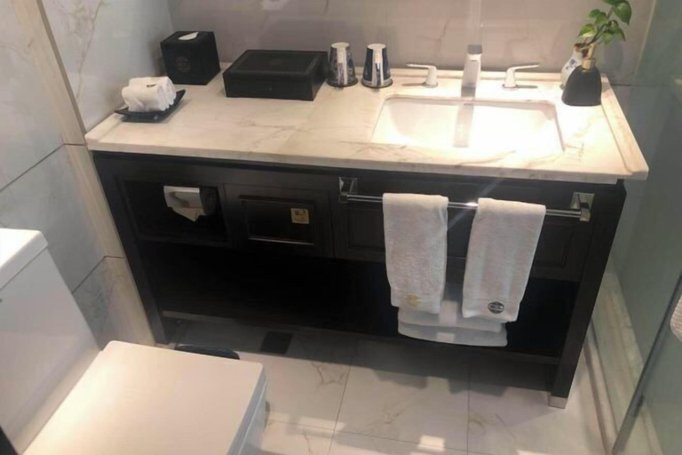 Bathroom, Baodeli Hotel, Jinhua