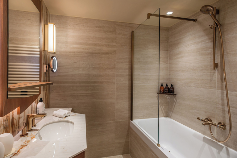 Bathroom 5, Hôtel La Bourdonnais by Inwood Hotels, Paris