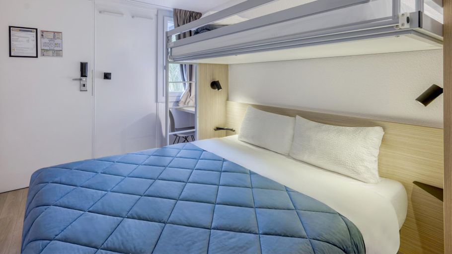 Bedroom 3, Premiere Classe Lyon Est - Aéroport Saint Exupéry, Rhône