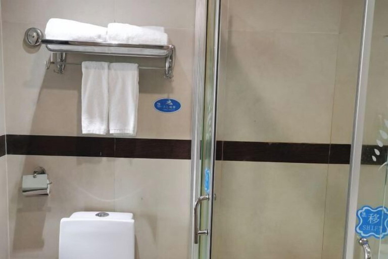 Bathroom 5, Lanli Baihe Hotel (xindacheng 2 Road), Yangjiang
