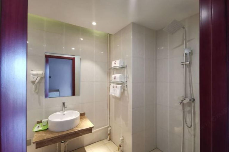 Bathroom 4, Aifutang Grand Hotel, Weifang