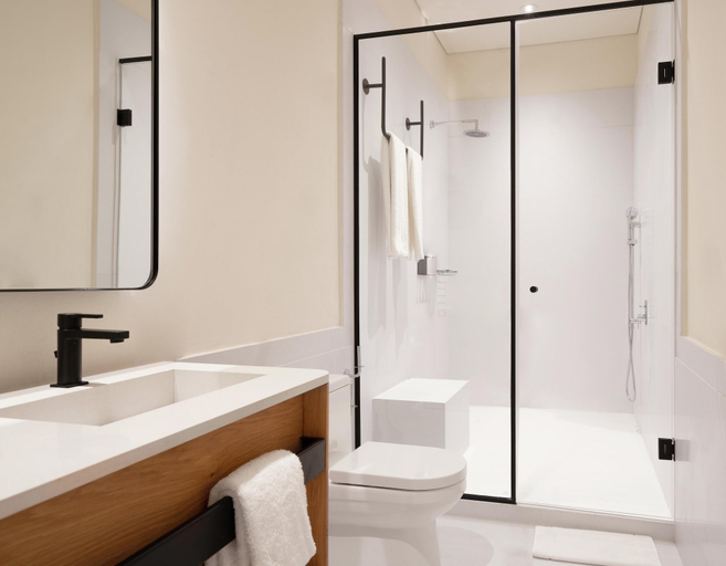 Bathroom 5, Umbral, a Curio Collection by Hilton - Historical Hotel, Mexico City