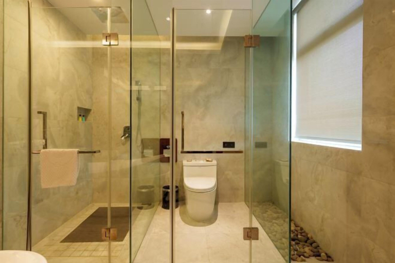 Bathroom, Kailong Holiday Hotel, Baoshan